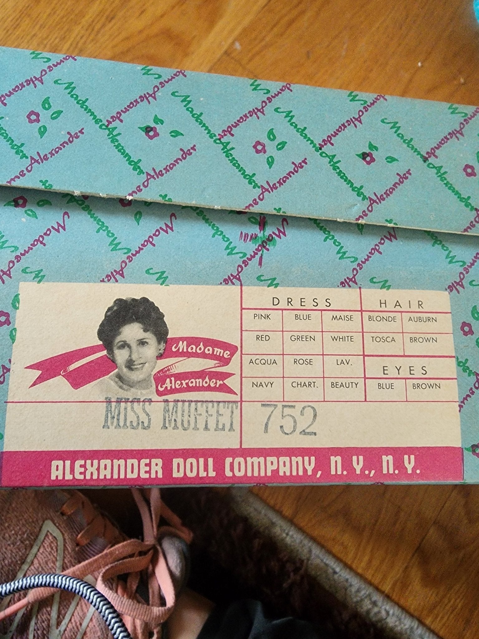 Vintage Madame Alexander 8" doll "Miss Muffet" with original al box 752 - I Bought a Yard Sale
