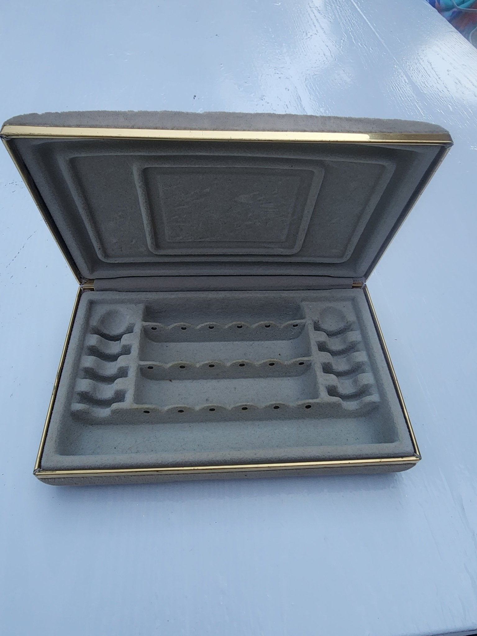 Vintage Mele Style Gray Velvet Jewelry Box - Rings, Earrings, Necklace Storage - I Bought a Yard Sale