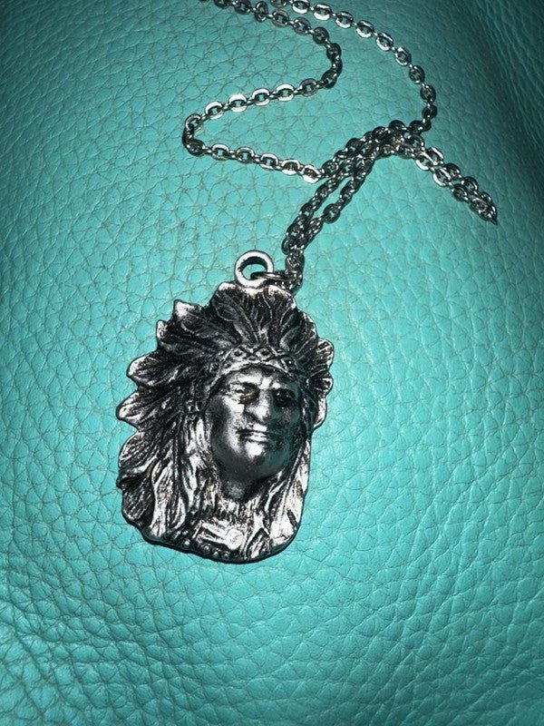 Vintage Oxidized Silver Tone Native American Chief Head Pendant Neckla - I Bought a Yard Sale