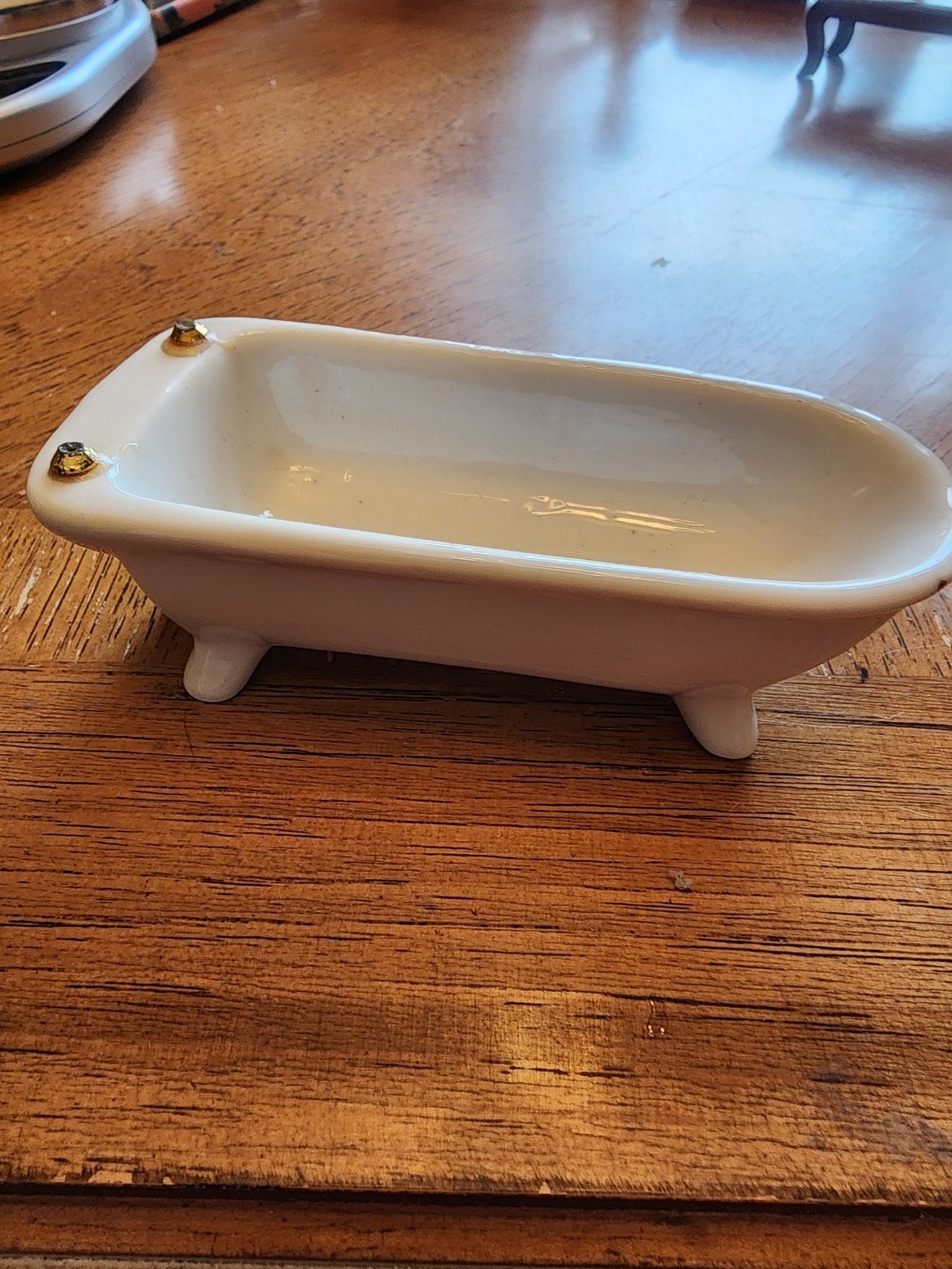Vintage Porcelain tub and sink for Doll House - I Bought a Yard Sale