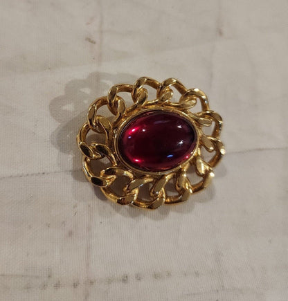 Vintage Unsigned Red Dome Brooch encased in a Gold tone setting. - I Bought a Yard Sale