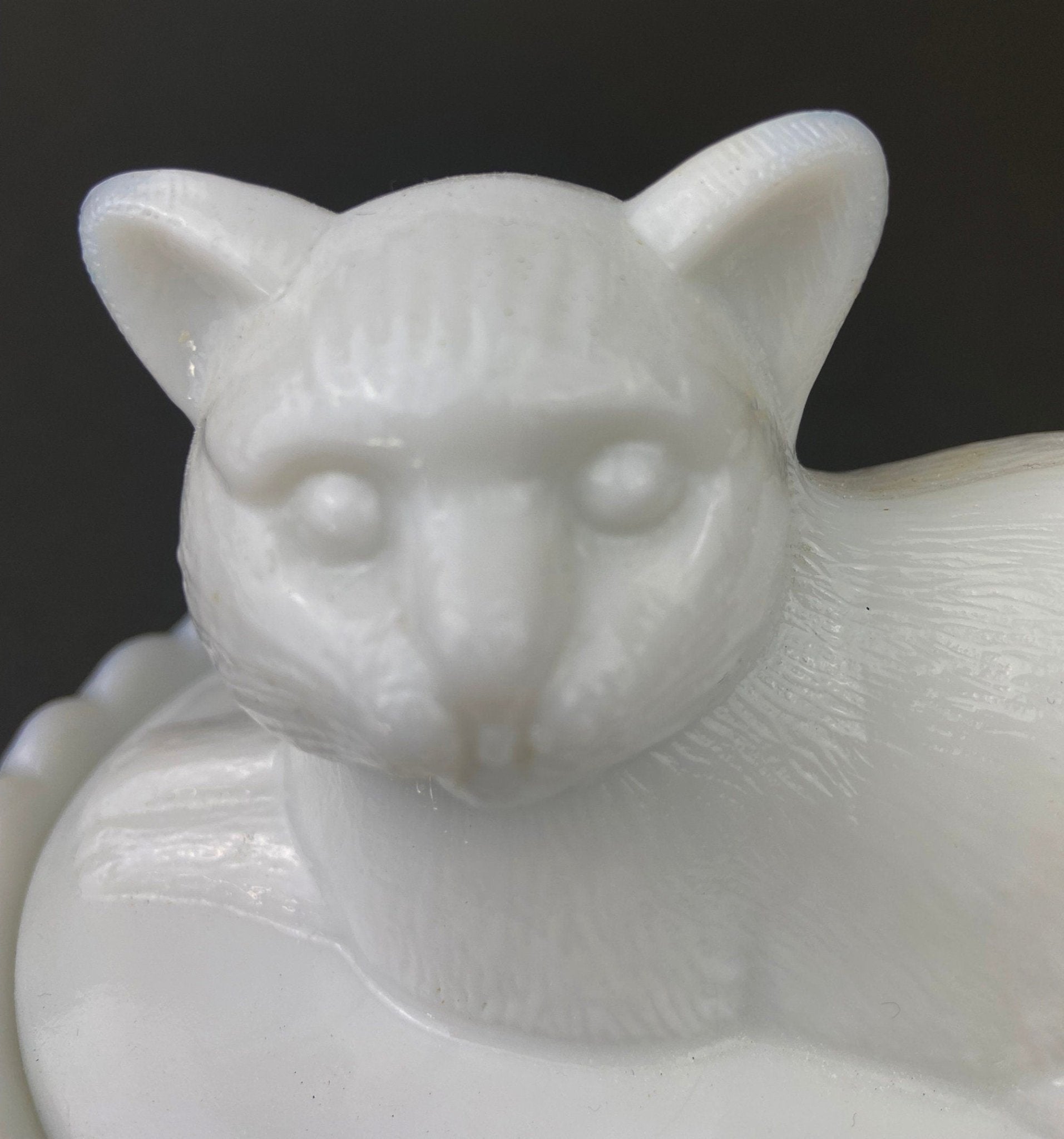 Vintage Westmoreland Milk Glass Cat Covered Dish. Trinket Condiment Serving Dish. Bath Display. Reticulated Lacey Edge. Gift for Cat Lover. - I Bought a Yard Sale