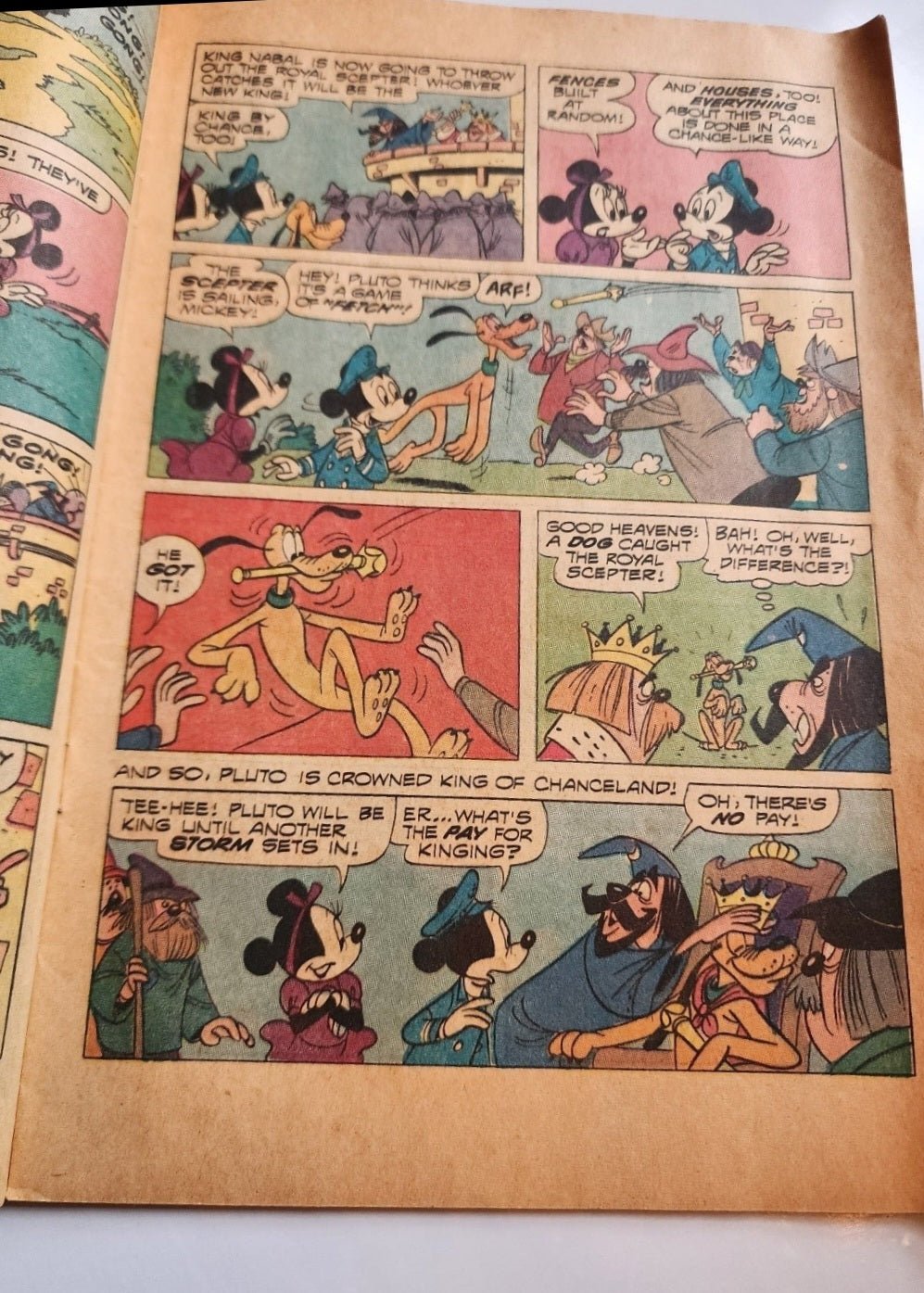 Walt Disney Mickey Mouse & Minnie Mouse by Gold Key King Pluto 134 1972 - I Bought a Yard Sale