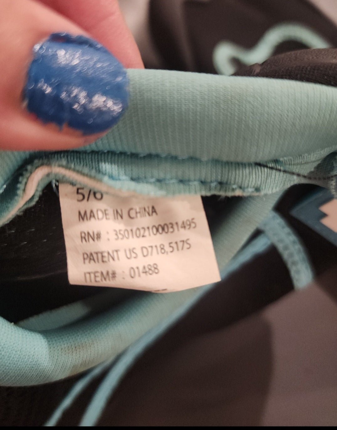 Women's Black & Aqua Water Shoes By Lifeguard 5/6 - I Bought a Yard Sale