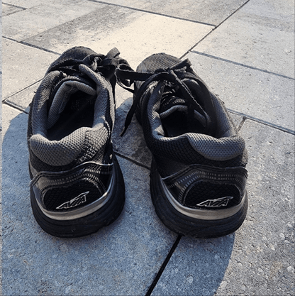 Women's Black Avia Tennis shoes size 9.5 - I Bought a Yard Sale