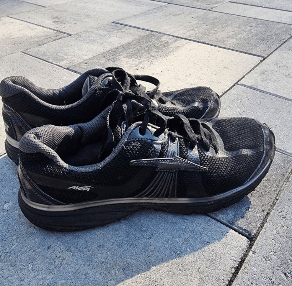 Women's Black Avia Tennis shoes size 9.5 - I Bought a Yard Sale