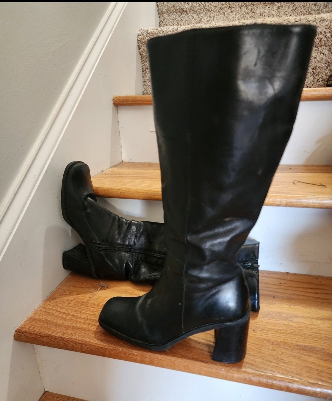 Women's Black Leather Boots - I Bought a Yard Sale
