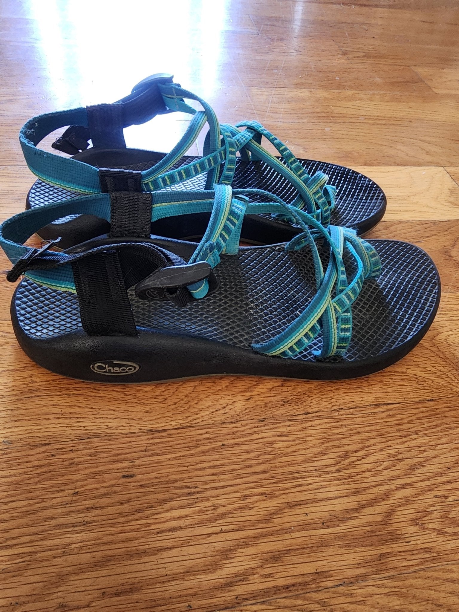 Women's Chaco ZX/2 Yampa River sandals in blue and green, size 10 - I Bought a Yard Sale