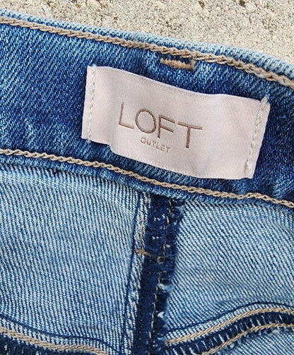 Women's Loft Blue Jeans size 8 - I Bought a Yard Sale