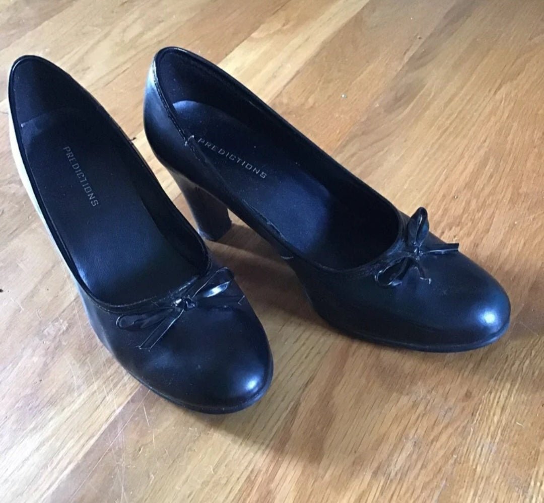 Women's Navy Pumps high heel shoes 5.5 - I Bought a Yard Sale