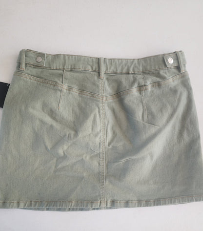 Women's New Green Denim Skirt 13/31 by Celebrity Pink 14.75" long waist 31" - I Bought a Yard Sale