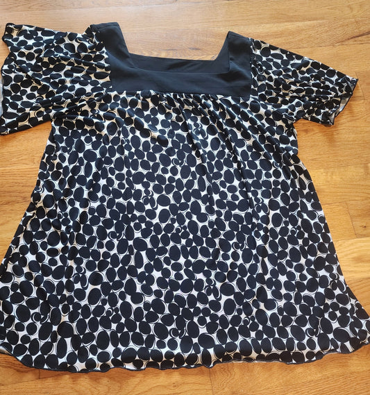 Womens Plus Size 1X Top Easy Care geometric Print Tunic - I Bought a Yard Sale