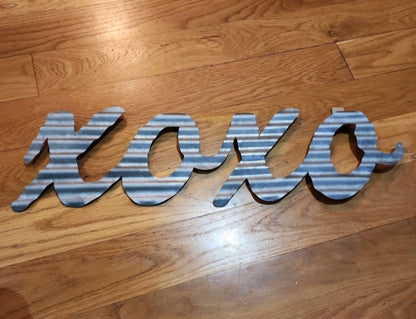 XOXO HUGS AND KISSES METAL SIGN for rustic home or wedding decor - I Bought a Yard Sale