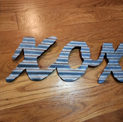 XOXO HUGS AND KISSES METAL SIGN for rustic home or wedding decor - I Bought a Yard Sale